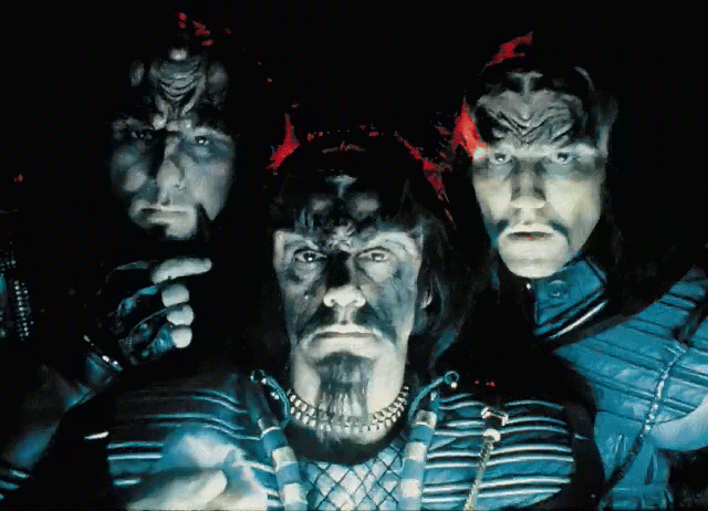 st1-klingon.gif (163488 bytes)